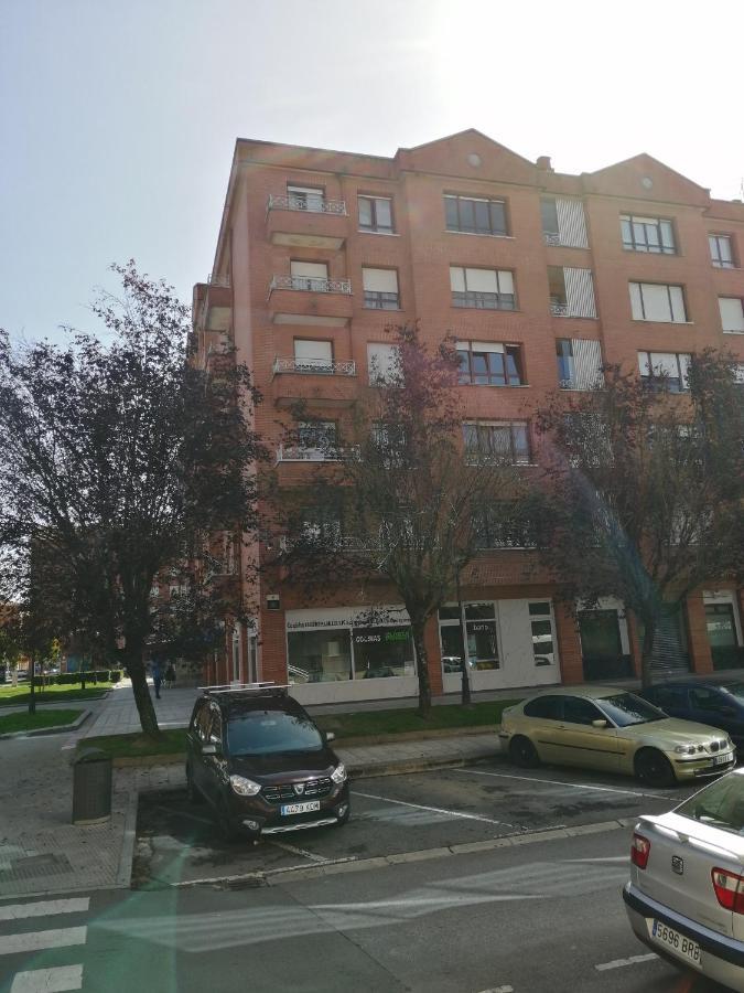 Andramari Tourist Home Parking& Wifi Amorebieta-Etxano Esterno foto