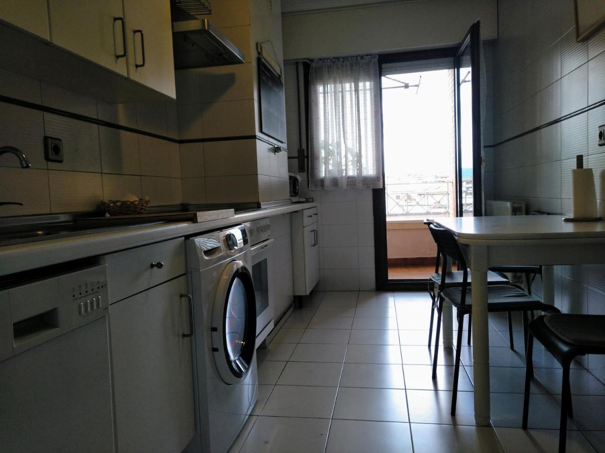 Andramari Tourist Home Parking& Wifi Amorebieta-Etxano Esterno foto